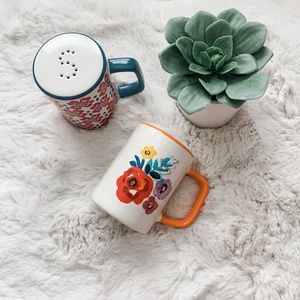 The Pioneer Woman Floral Stoneware Salt & Pepper Shakers